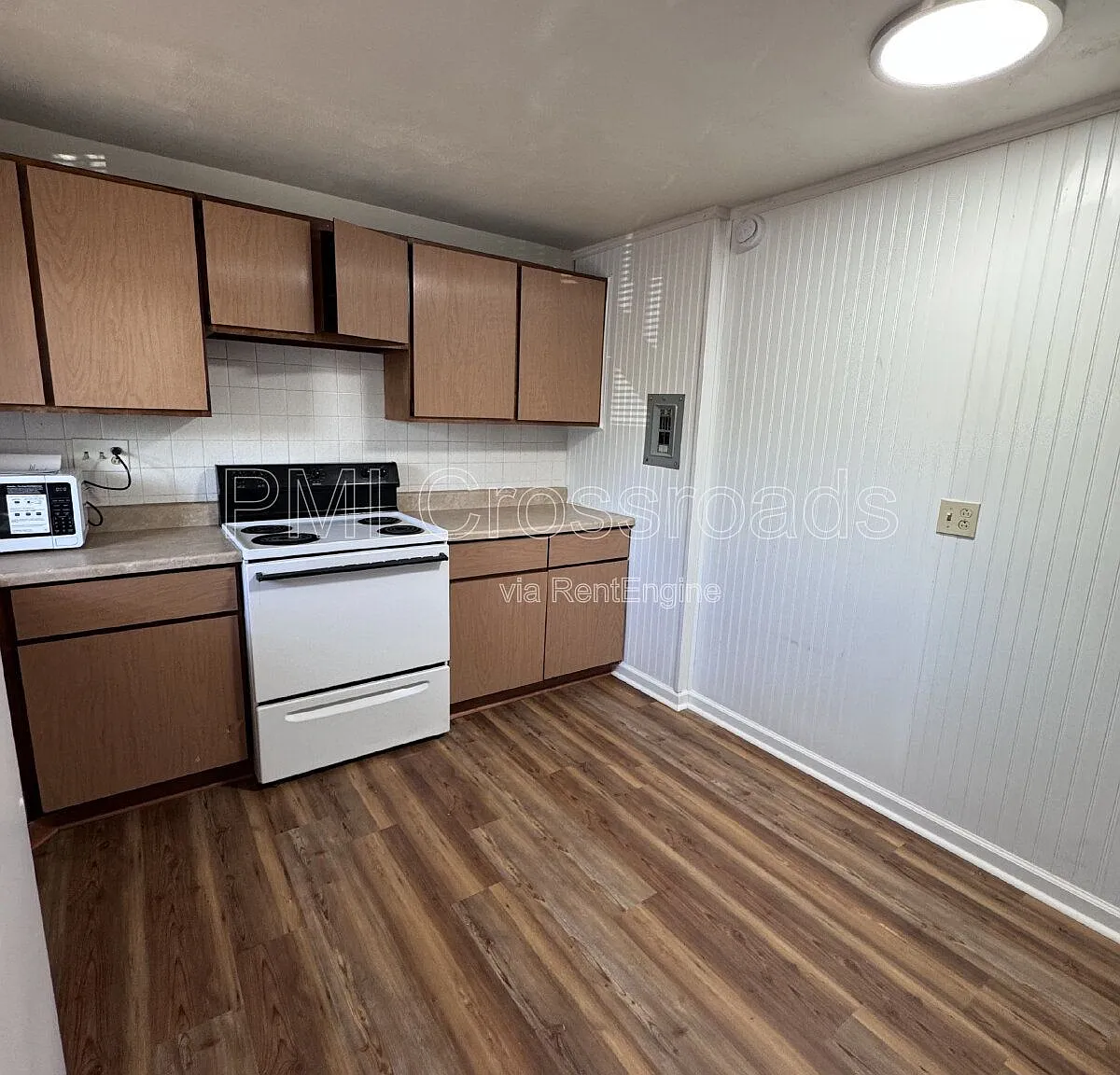 2 bed, 1.0 bath, 780 sqft, $875 — Photo 3