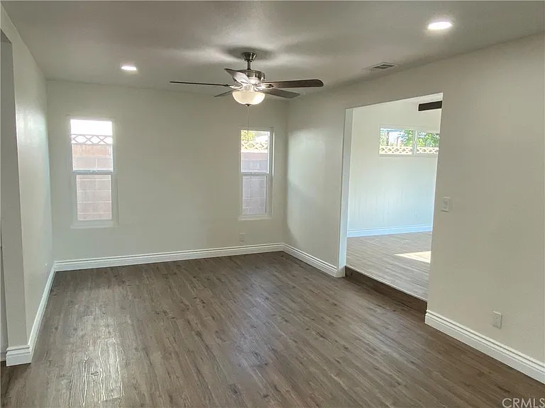 1246 E Quincy Ave — Photo 25