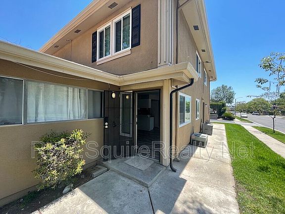 2nd image of 1086 W Calle De Las Estrellas