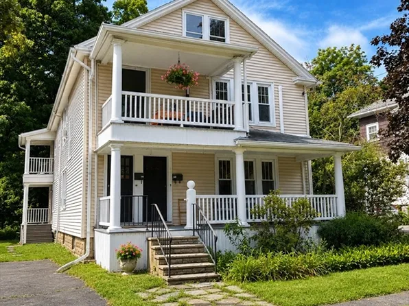 10-12 Dewey Ct, Northampton, MA 01060