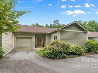 17 River Knoll Dr, Asheville, NC 28805