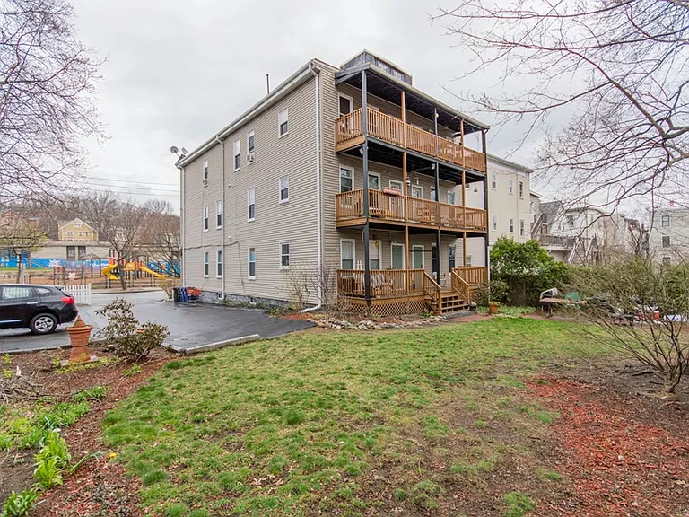 126 Minden St #3 — Photo 2