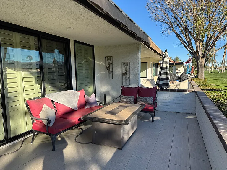89 Avenida Las Palmas — Photo 5