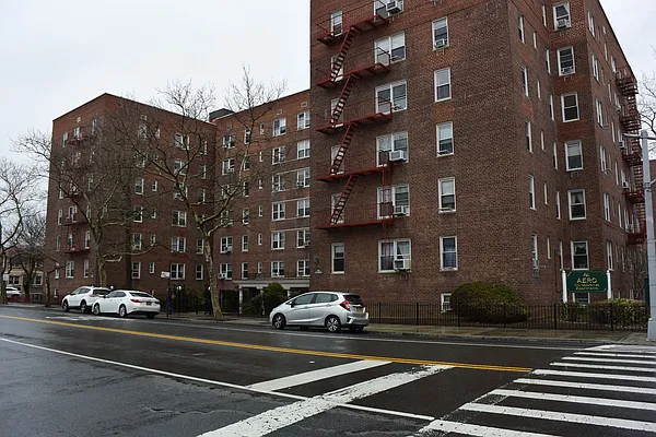 Sold by WRL Realty, LLC | media 36