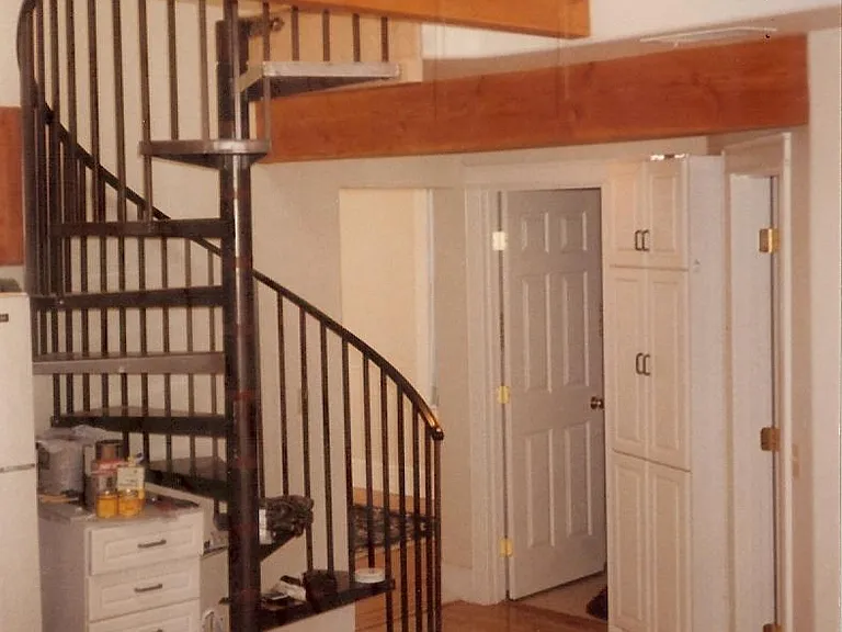 870 Islay St — Photo 4