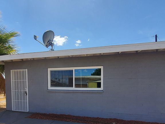 3rd image of 1209 Cunningham Dr #2