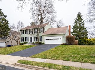 606 3rd St, Herndon, VA 20170