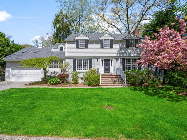 27 Pine Brook Drive, Larchmont, NY 10538