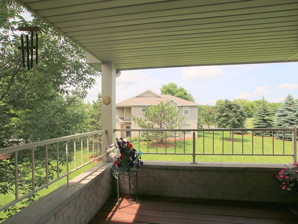 1st image of 18645 Emerald Dr