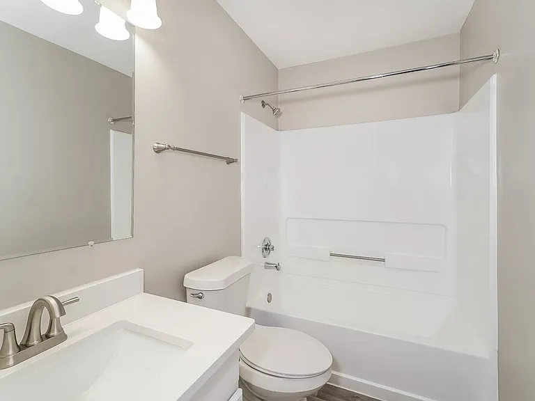 3615 Rolling Springs Ln — Photo 16