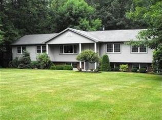 2924 E Garfield Rd, New Springfield, OH 44443