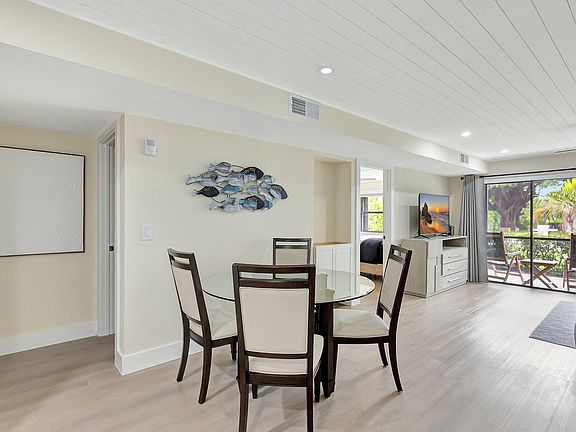 3rd image of 4885 SE Capstan Ave