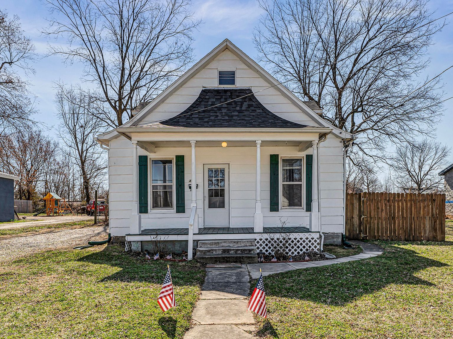420 W Jackson Street, Marshfield, MO 65706 | Zillow