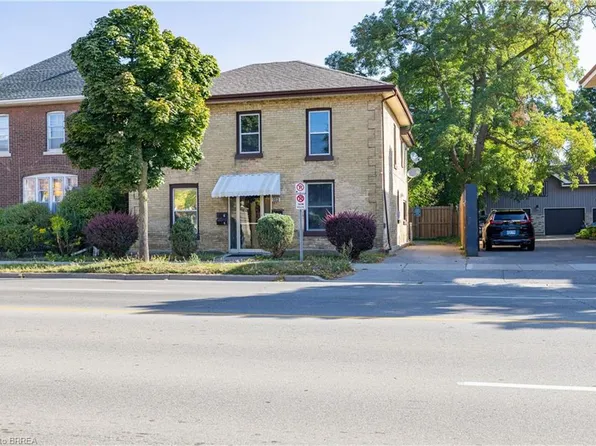 113 Brant Ave, Brantford, ON N3T 3H4