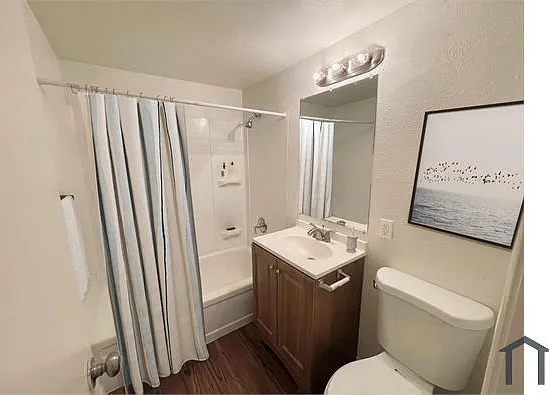 6802 W Glendale Ave — Photo 5