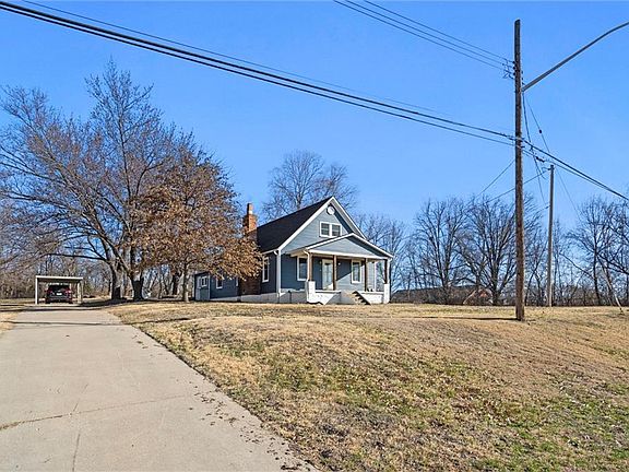 4th image of 7914 Riverview Ave