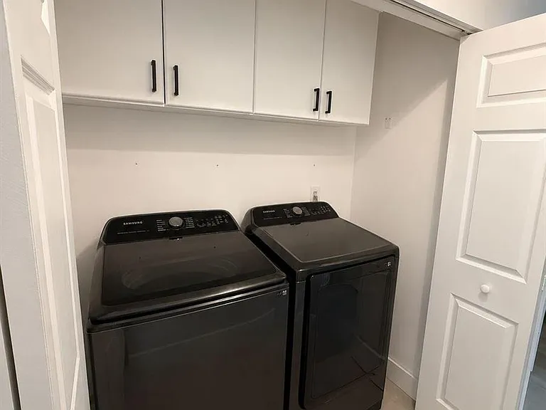 1842 Edgewater Dr — Photo 12