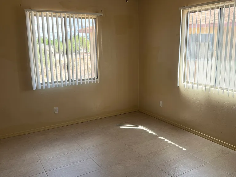 206 E Yavapai Rd #2 — Photo 10