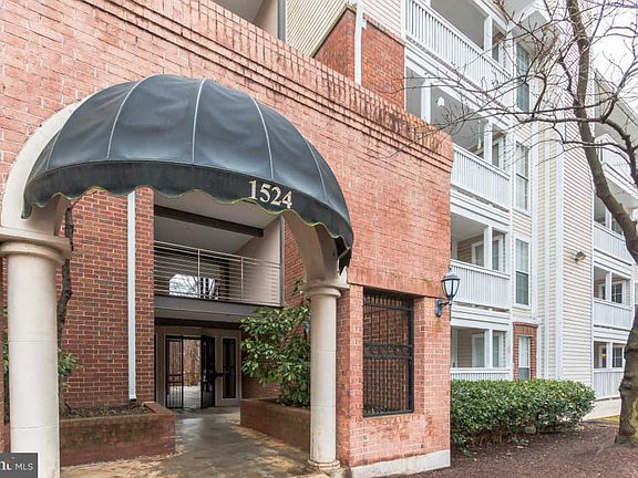 5th image of 1524 Lincoln Way APT 423