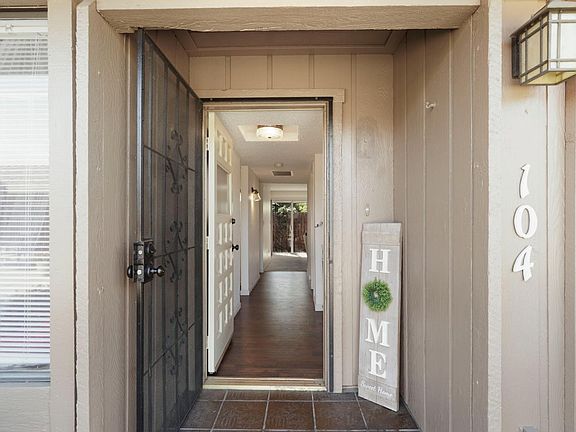4th image of 1077 Rivara Rd #104