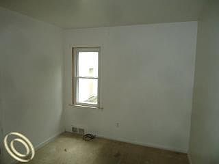 4th image of 9658 Grayfield