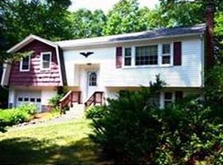 30 Tracey Dr, Northbridge, MA 01534