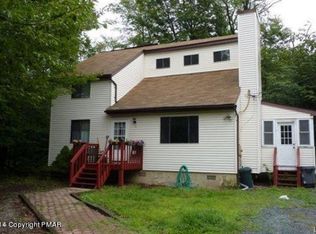 9429 Juniper Dr, Tobyhanna, PA 18466