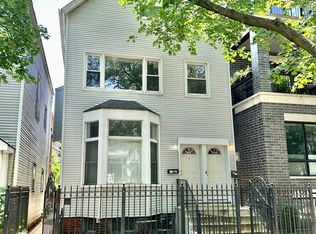 1727 W Roscoe St, Chicago, IL 60657