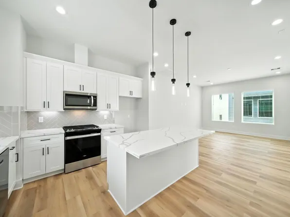 1412 Cedar Post Ln, Houston, TX 77055