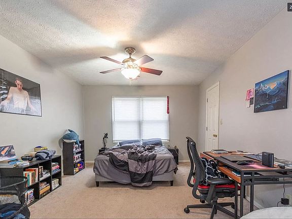 5th image of 150 E Kennedy Ct #150