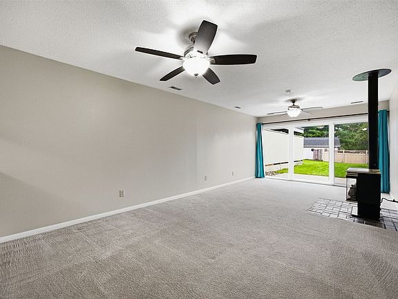 4th image of 1220 Village Rd APT 12