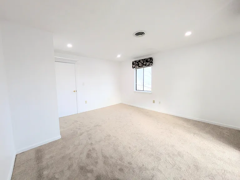 New carpets throughout