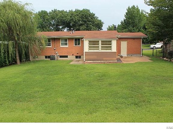 2nd image of 1400 Zurich Dr