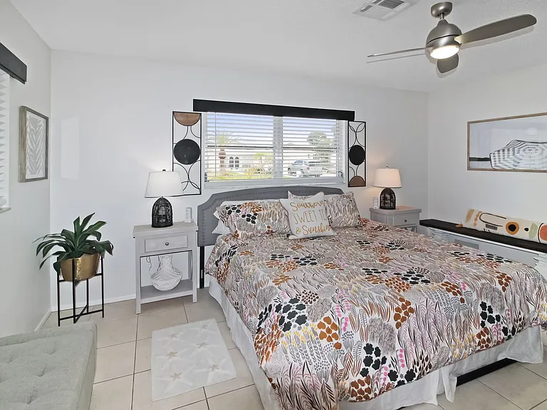 242 Capri Ave — Photo 12