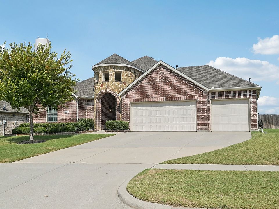 1st image of 1428 Caruth Ln
