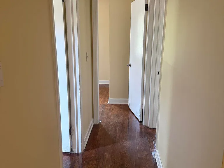 1111 Standish St — Photo 15