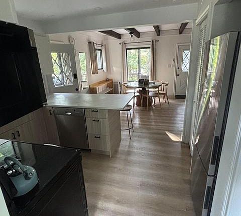 4th image of 278 Cedar Dr