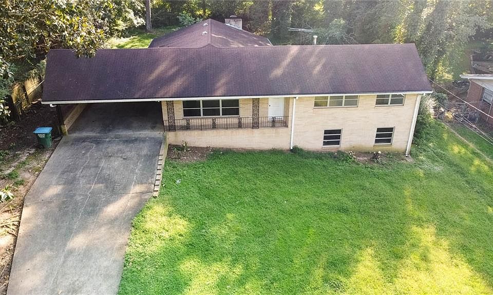 1st image of 2570 Johnson Dr