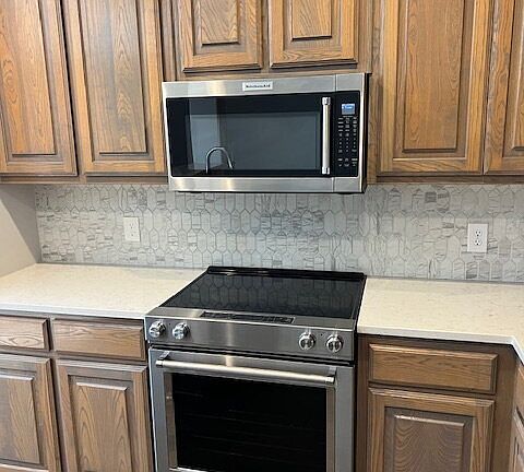 3rd image of 4032 Granite Dr