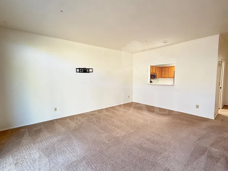 11766 E Becker Ln — Photo 9