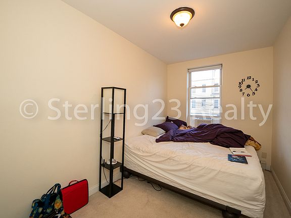 5th image of 24-27 Crescent St #1