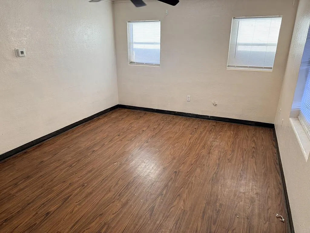 2 bed, 1.0 bath, 850 sqft, $1,200 — Photo 3