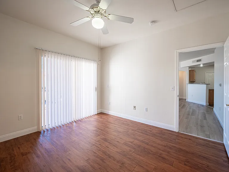 8555 W Russell Rd #2062 — Photo 22