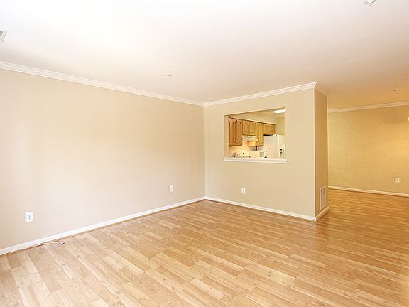 2nd image of 19160 Highstream Dr