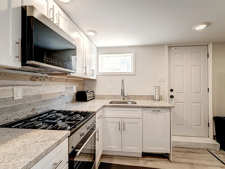 New Microwave, dishwasher, disposal & gas stove!