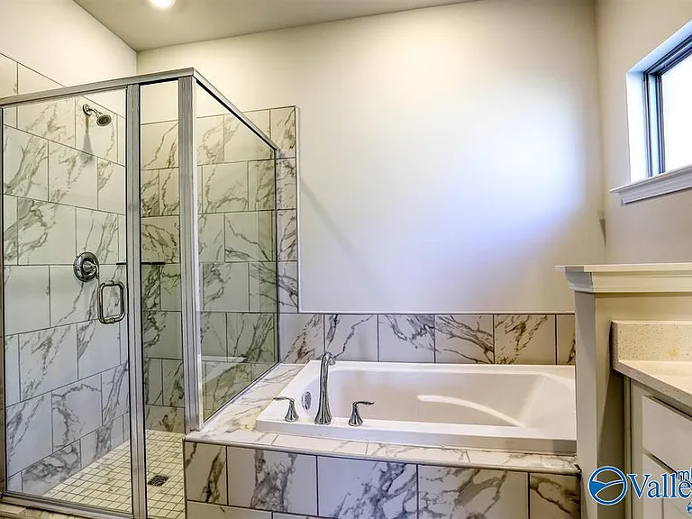 115 Willow Rose Ln — Photo 3