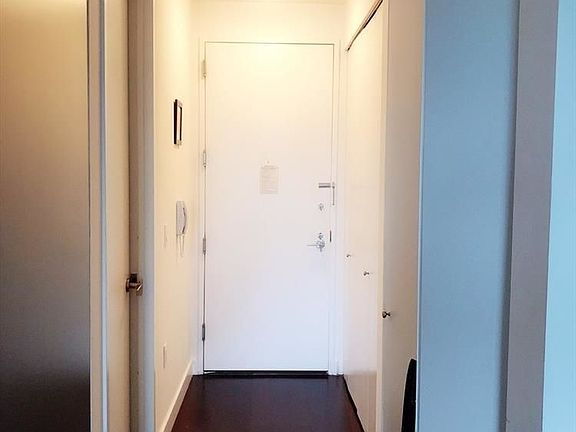 3rd image of 34 Desbrosses St APT 313