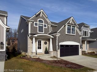 205 Mountain View Ln, Milford, MI