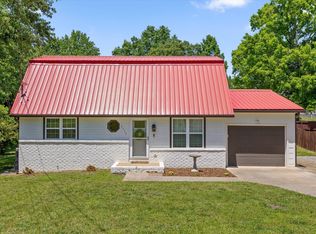 2113 Dallas Lake Rd, Soddy Daisy, TN 37379