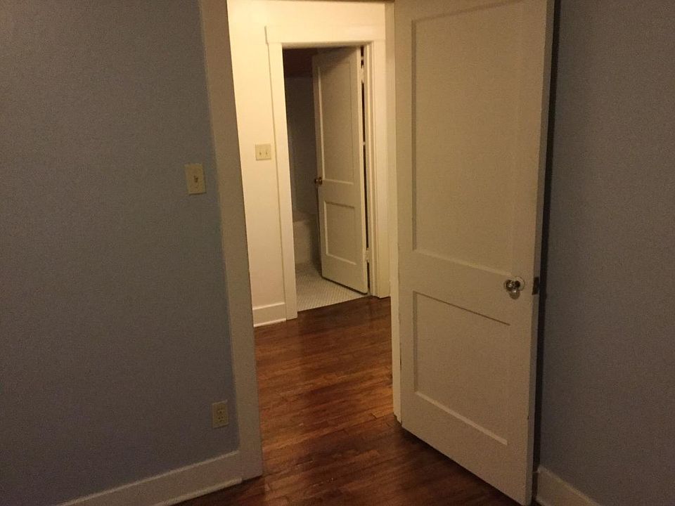 1st image of 2844 Beechwood Blvd